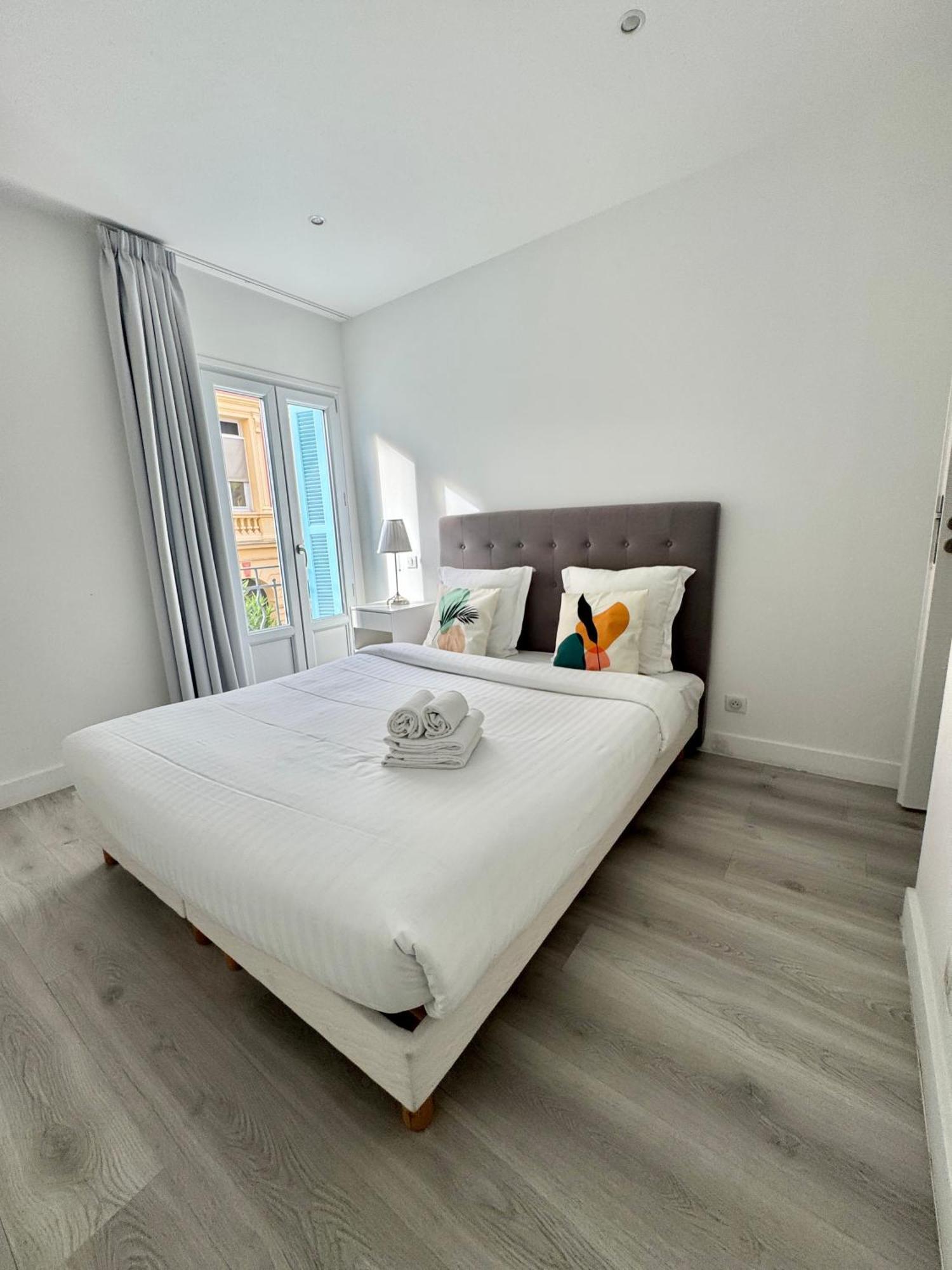Republique Appartements Menton Exterior photo